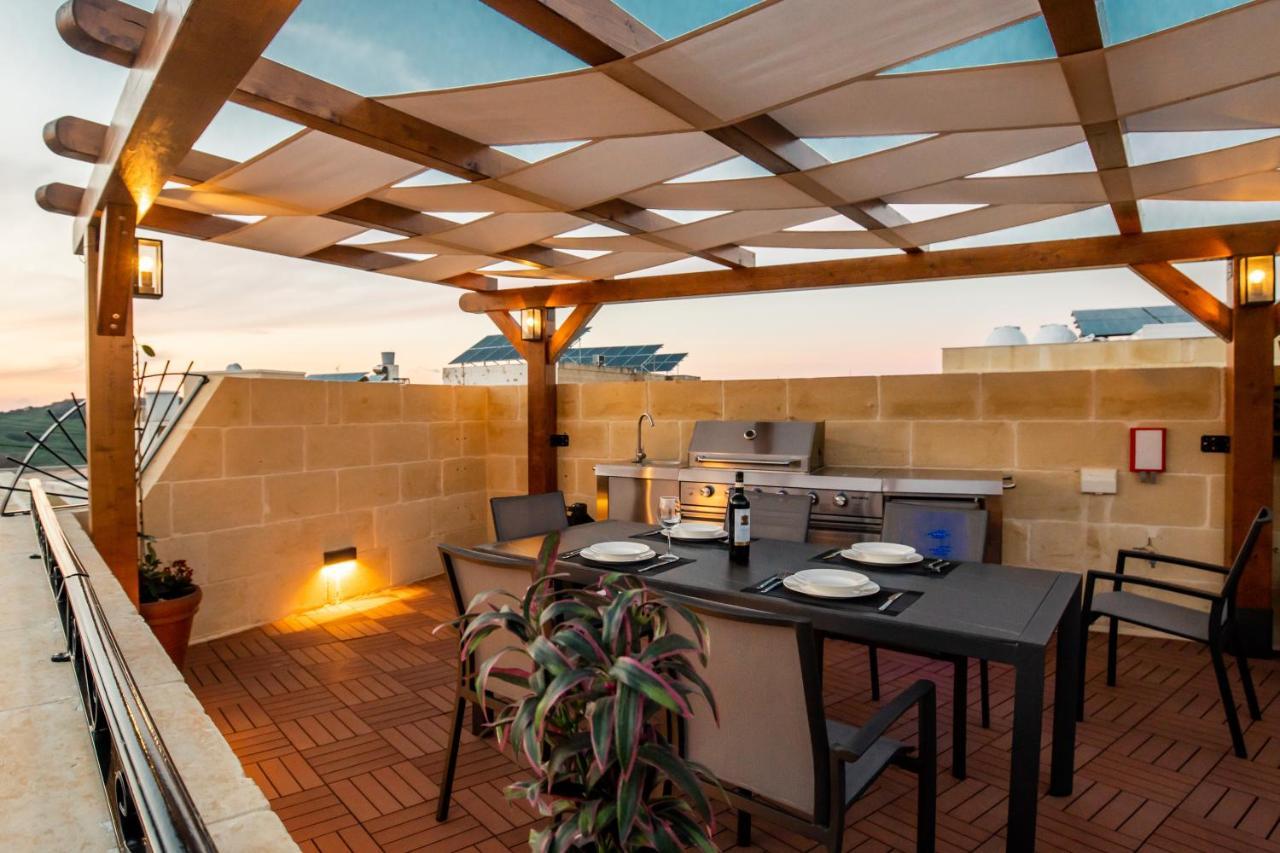 Narcisa - Luxury 3Br Traditional House With Pool, Cinema & Hot Tub Xaghra Exterior photo